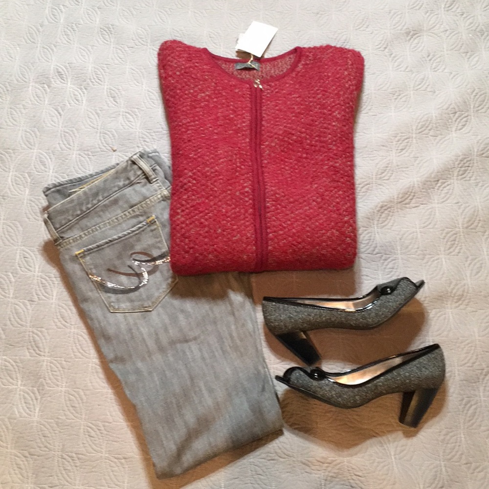 ***SOLD***Elegant Alpaca zip cardigan - Picture 3 of 5